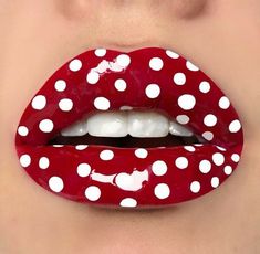 Pop Art Lips, Lip Art Makeup, Lipstick Designs, Beautiful Lipstick, Nice Lips, Lipstick Art, Valentines Makeup, Glow Nails