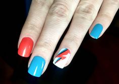 David Bowie nails by DullLikeGlitter. Bowie Nails Art, Ziggy Stardust Nails, Cosplay Nails, 80s Nails, Band Nails, Mens Nails