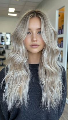 Cool Toned Blonde Hair, Champagne Hair Color, Shade Of Blonde, Cool Blonde Tone, Champagne Blonde Hair, Champagne Hair, Blonde Lowlights, Blonde Hair Transformations, Golden Champagne