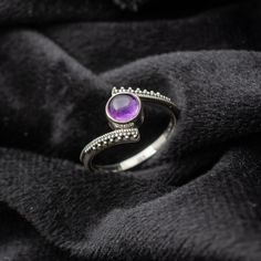 Dive into the magical temptation of this stunning Ring in attractive shape and design made of Sterling Silver studded with Natural Amethyst. An essential ornament to add in your jewelry collection! ----------------------------------- Welcome TO Our Shop TJONILNESHOP ----------------------------------- Elegant Amethyst Ring in 925 Sterling Silver, Unique Ring Birthstone Ring, Purple Gemstone Boho Jewelry, Gift for Her, Halloween's Day Gift SKU : TR-15-6 Gemstone : Natural Amethyst Stone Shape : R Ring Purple, Ring Birthstone, Unique Ring, Amethyst Stone, Sterling Silver Studs, Amethyst Ring, Birthstone Ring, Unique Rings, Quality Jewelry