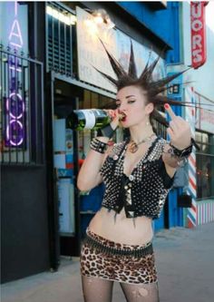 Oi Punk, Punk Rock Girls, Chicas Punk Rock, Chica Punk, Punk Chic, Punk Culture, Girl Punk, Punk Pins