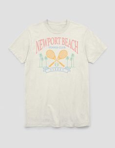 DESTINATION Newport Tennis Team Unisex Tee - NATURAL | Tillys Cute Beach Shirts, Preppy Tee Shirts, Preppy Shirts For School, Cute Preppy Shirts, Preppy Tshirt Designs, Cute Fits For 10-12, Tennis Graphic Tee, Cute Summer T Shirts, Cute Beach Clothes