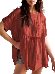 PRICES MAY VARY. Made from high-quality materials, soft linen-blend, cotton, soft, lightweight, comfortable to wear all day. this cute flowy mini dress top flatters all body types Design: Loose fit, oversized, babydoll-inspired silhouette, short sleeve, crew neck, chest pocket, keyhole closure at back, pleated detailing for added fashion, solid color, summer peplum tops, loose mini dress Easy Match: Babydoll tops for women are perfect to pair with any jeans, leggings, shorts, and sweatpants. Als Plus Size Babydoll Top, Tops That Go With Linen Pants, Summer Fits Going Out, Loose Pregnancy Outfits, Relaxed Clothing Style Comfy Casual, Southern Mom Style, Soft Chic Outfit, Plus Size Summer Outfits Big Arms, Petite Boho Style