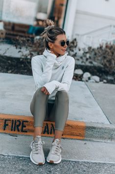 My Latest Obsession in Athleisure | Cella Jane Gym Clothes Inspiration, Athletic Pants Work Outfit, Gym Wear Outfits, How To Style Gym Clothes, Active Ware Outfits, Women's Athleisure Outfits, Chic Sportswear Outfit, Athletic Cute Outfits Summer, Cute Workout Clothes For Women