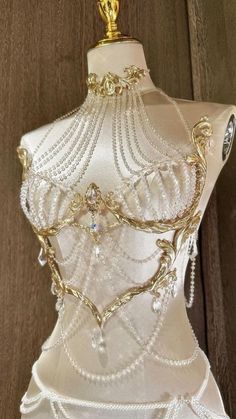 Unconventional Materials Fashion, Mermaid Inspired Outfits, Fairytale Wedding Dresses, Mermaid Outfits, White And Gold Dress, Oc Clothes, Luxurious Clothes, Beads Clothes, Dress With Beads