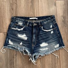 Zara Trafaluc Denimwear Shorts Never Worn Size Us 06 Eur 38 Zara Jean Shorts, Western Fits, Daisy Duke, Zara Shorts, Daisy Dukes, Zara Jeans, Cute Skirts, Outfits Ideas, Fashion Clothes