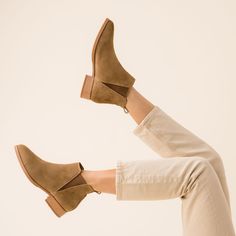 Make way for Eva. Our closet-staple complete with enhanced comfort features, this timeless chelsea-style boot is ready to help you effortlessly transition from work-to-play. | Women's Eva Everyday Chelsea Boots Taupe Suede . Size 7 Womens Chelsea Boots, Leather Pulls, Easy Going, Chelsea Boot, Nubuck Leather, Sustainable Materials, Leather Care, Side Panels, Pull Tab