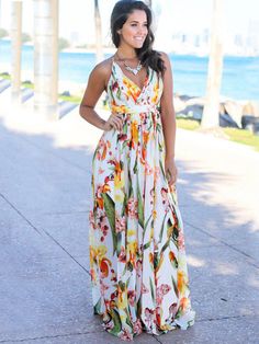 Get ready to channel your inner gypsy goddess with our GYPSY GIRL Maxi Beach Dress! Elegant yet casual, this printed dress is perfect for a day at the beach or a night out. Embrace the carefree vibe and make a statement with this flowy and stylish dress.  Size Chart (inch) Size US UK Length Bust ⏹️ Waist ⏹️ Hip S 2-4 4-6 53 23-26 22 46 M 4-6 6-8 53 24-27 24 48 L 6-8 8-10 54 27-29 26 50 XL 8-10 10-12 54 29-31 28 53 XXL 10-12 12-14 55 31-34 31 55     JUMP INTO OUR DRESSING ROOM!  This tip will help you easily and accurately measure your desired dress length and waist:  Grab a dress from your closet that has your desired length and place it on a flat surface, smooth out any folds, and measure from shoulder to bottom. Use that length as a tool when purchasing a dress, so there’s no more guessi Spaghetti Strap Summer Dress, Printed Beach Dresses, Long Beach Dress, Spaghetti Strap Maxi Dress, Bohemian Maxi Dress, Beach Maxi Dress, Estilo Chic, Maxi Robes, Sleeves Clothing