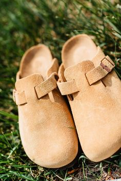 Birkenstock Boston Suede Leather Clogs for Women in Latte Cream Clogs Aesthetic, Birkenstock Boston Suede, Clogs For Women, Boston Clogs, Birkenstock Style, Suede Clogs, Women's Clogs, Birkenstock Boston, Casual Shoe