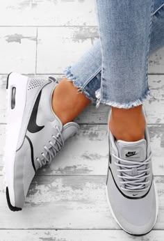 Gray Tennis Shoes, Gray Nike Shoes, Tennis Shoe Outfits Summer, Tennis Shoes Outfit, Grey Trainers, Air Max Thea, Nike Air Max Thea, Slip On Trainers, Nike Trainers