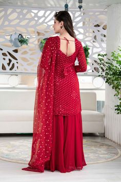 Kurti Designs Party Wear, Ghagra Choli, Indian Gowns, Simple Pakistani Dresses, Fashion Design Dress, Designer Party Wear Dresses