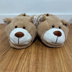 Bear Slippers. Size Large 7-10. Never Worn Bear Slippers, Forever 21 Shoes, Women's Slippers, Slipper Shoes, Christmas 2024, Womens Slippers, Forever 21, Slippers, Women Accessories