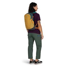 Lightweight, simple, durable and comfortable, the Daylite® is well-loved for a reason. Reach for it when running everyday errands, going for a quick hike or daily back and forth to school. Constructed from high-quality bluesign® approved recycled fabrics, GRS-certified recycled polyester and a PFC-free DWR coating. Versatile with the ability to attach to a variety of other Osprey bags, the Daylite can handle years of everyday wear and tear. FEATURES Large panel-loading main compartment Attaches Casual Backpack For Outdoor Activities With Functional Pockets, Casual Nylon Backpack For Hiking, Casual Hiking Backpack, Casual Backpack For Outdoor Activities, Casual Outdoor Backpack With Water Bottle Pocket, Casual Green Backpack For Hiking, Durable Casual Hiking Backpack, Durable Casual Backpack For Hiking, Osprey Bag