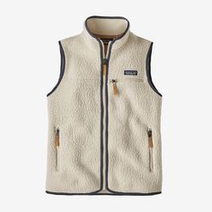 Influenced by our fleece heritage but made modern with 100% recycled polyester double-sided shearling, this full-zip vest provides ultimate softness and warmth. Made in a Fair Trade Certified™ factory. - Ink Black Fleece Vest For Women, Patagonia Retro Pile Fleece, Patagonia Retro Pile, Fleece Vest Women, Patagonia Retro, Patagonia Vest, Patagonia Fleece, Fleece Vest, Womens Fleece