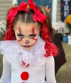 Kids Halloween Clown Makeup, Girl It Costume, Toddler Clown Makeup, Scary Clown Make Up For Kids, Clown Makeup For Kids, Kid Clown Makeup, Halloween Makeup Kids Girls Easy, Easy Clown Makeup For Kids