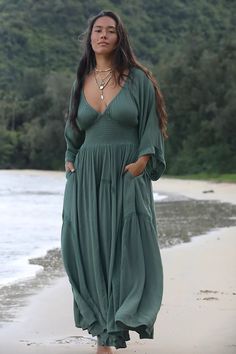 Dixie Maxi | Free People Maxi Boho Dress, Boho Plus Size, Exaggerated Sleeves, Style Guru, Long Sleeve Maxi, Boho Maxi Dress, Embroidered Lace, Boho Clothing, Small Bust