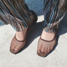 Casual flat shoes that boldly use trendy mesh (fishnet) throughout. This item creates a loose and transparent feel that is perfect for the spring and summer seasons. Mesh Flats, Casual Flat Shoes, Fresh Kicks, Mesh Shoes, Suede Material, Casual Flats, Artificial Leather, Lining Fabric, Flat Shoes