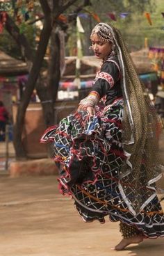 Female kalbelia dancer in India Rajasthani Dance, Indian Classical Dance, Outdoor Music