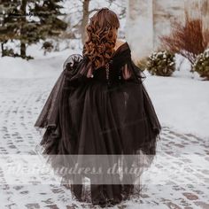 Roycebridal Fantasy Black Wedding Dresses with Long Sleeves Winter Sol Alternative Prom Dress, Corset Wedding Gown, Alternative Wedding Gown, Vestido Convertible, Black Tulle Dress, Long Sleeve Wedding Gowns, Tulle Embroidery, Bespoke Wedding Dress, Tulle Wedding Gown