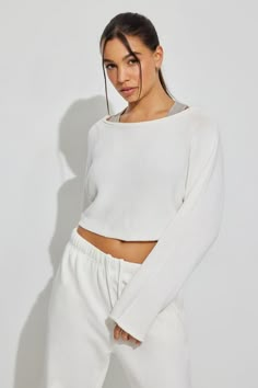 Supersoft Loose Crop Sweater White | Garage Garage Clothes, White Garage, White Cropped Sweater, Wishlist Ideas, Garage Clothing, Wishlist 2024, Fall Clothes, Sweater White, Crop Sweater