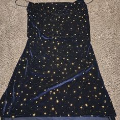 Crushed Velvet Mini Dress, Size Medium, New, Never Worn Star Mini Dress, Greta Dress, Navy Lace Dress, Velvet Mini Dress, Pearl Dress, Mini Tank Dress, Crochet Halter Tops, Halter Mini Dress, Levi Jeans 501