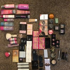 All Victoria Secret Makeup And Hair Items Are No Longer Sold And Hard To Come By, Everything Is Brand New, If You See Something You Want I’m Happy To Make You A Bundle And Make A Separate Listing For You. This Lot Has Chanel Lancme Dior Makeup Forever Nyx Clinique And Some Others 2000s Makeup Products, Make Up Materials, Discontinued Makeup, Makup Looks, Hair Items, Birthday Things, Wholesale Makeup, Sleepover Things, Makeup Samples