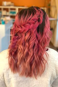 pink curls + braids | hairstyle by goldplaited Braided Pink Hair Hairstyles, Wavy Pink Hair, Braid Rose Hair, Pink Rock Hairstyles, Artist Pink Hairstyles, Festival Braid, Down Hairstyles For Long Hair, Music Festival Hair, Pink Curls