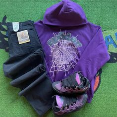 Hypebeast Outfit, Purple Y2k, Y2k Outfits Men, Swag Pics, Y2k Men, Graphic Tee Outfits, Boy And Girl Best Friends, Purple Outfits, Guys Clothing Styles