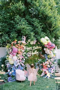 Fairy Forest Decorations, Fairytale Balloon Arch, Enchanted Princess Party, Fairy Garden Ideas Birthday Party, Fairies Birthday Party Ideas, Diy Fairy Party Decorations, Fairy Butterfly Birthday Party, Garden Birthday Party Kids, Fairy Decorations Party