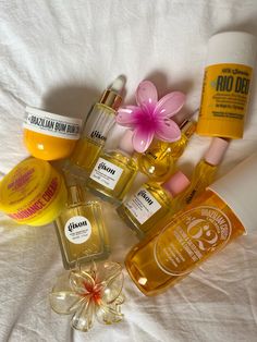 #soldejaneiro #gisou @soljaneiroshop @gisouofficial Gisuo Products, Gisou Fridge, Gisou Aesthetic, Sephora Skin Care, Pretty Skin Care, Skin Care Items, Pretty Skin, Clean Girl, Perfume Collection