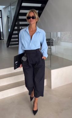 70+ Business Casual Outfits Inspiration - Boss Babe Chronicles Smart Spring Outfits, Casual Working Outfit Women, Work 2024 Outfits, 2024 Fashion Outfits, Office Summer Outfits Women Business, Business Look Woman, Womens Summer Work Outfits, Congress Outfit Woman, Business Fashion Women's