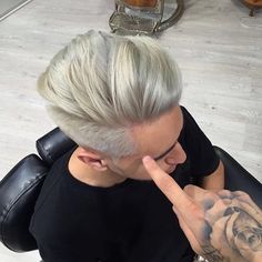 Mens Slicked Back Hairstyles, Hair Styls, Men's Street Fashion, Undercut Hairstyle, Street Fashion Style, Men's Short Hair