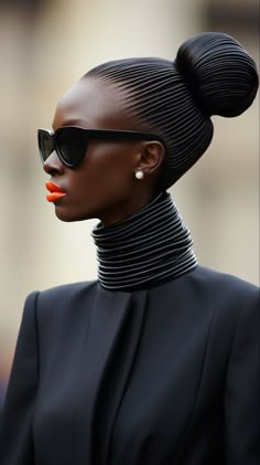 Afro Hair Art, Afro Punk Fashion, Afrikaanse Kunst, Vintage Black Glamour, African Inspired Fashion, Afro Punk, African Beauty, African Hairstyles, Way Down