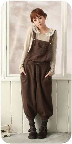 Mori girl style - fall / winter style inspiration. The jumpsuit my best friend hates. Mori Kei Fashion, Search Google, Forest Style, Mori Girl Fashion, Forest Girl, Handmade Wardrobe, Style Inspiration Winter