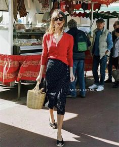 Chic French Style, Sandal Wedges, Button Skirt