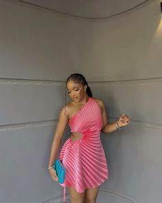 Summer Two-piece Dress For Brunch, Flirty Two-piece Skirt For Summer, Chic Pink Two-piece Bottoms, Pink Two-piece Skirt Set For Summer, Fitted Pink Two-piece Skirt Set, Curvy Casual Outfits, Classy Short Dresses, Fancy Short Dresses, Chic Dress Classy