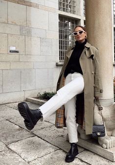 Looks Street Style, 가을 패션, Outfit Inspo Fall, White Pants, Winter Fashion Outfits, Looks Vintage