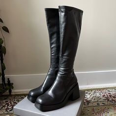 Like New, Hardly Worn. Cow Leather Upper, Fantastic Quality Boot From Vagabond. Vagabond Brooke, Vagabond Shoes, Tall Black Boots, Black Boots Tall, Size 11 Heels, Tall Boot, Tall Boots, Shoes Heels Boots, Cow Leather