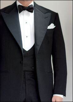 Mens Evening Wear, Dinner Suit, Party Clothes, Jackets Uk, Bespoke Suit, Last Saturday, Mens Formal Wear, Black Tie Affair, Mens Boots Fashion