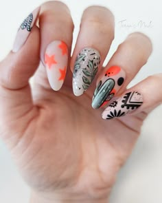 Cactus Nail Art Designs, Dark Western Nails, Western New Years Nails, Nails Western Design, Fall Boho Nails, Nail Ideas Boho, Yallternative Nails, Yellowstone Nails, Rodeo Nails Designs