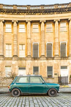 vintage car in Bath London Driving, England Road Trip Itinerary, England Road Trip, 2 Days Trip, Dartmoor National Park, London Road