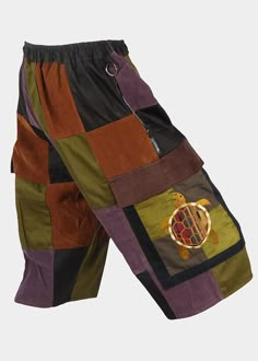 Colorful Pants, Masc Fashion, Retro Looks, Terrapin, Patchwork Shorts, Colored Pants, Cargo Pocket, Colorful Socks, Swag Outfits