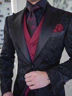 Very excited about this look 🤩 Here's our latest Black Vittoriana look with a pop of burgundy! 🖤 ♥️ We all know how popular a Black & Burgundy look is 🙌 #sebastiancruzcouture #mensclothing #mensfashion #menswear #menstyle #bespoke #suits #suitstyle #fashion #fashionblogger #roaring20s Gothic Wedding Suit, All Black Tux, Bespoke Suits, Black Tux, Build A Wardrobe, Wedding 2025, Prom Suits, Mexican Wedding, Grown Man