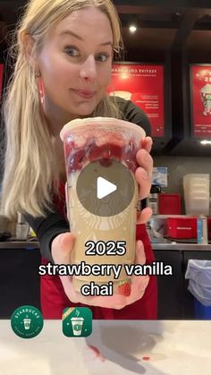 Starbies Secret Menu PRO on Instagram: "A hot new 2025 drink for the New Year!🪩✨⚡️ May your year be filled with lots of Secret Menu drinks and love 🌈☀️☕️

#starbuckssecretmenu #starbuckssecretmenupro #starbucksbarista #coffeedrinks #starbucksdrinks"