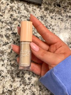 Good Concealer, Eye Brightener, Best Concealer, Creamy Concealer, Apple Fruit, Uneven Skin Tone, Ulta Beauty, Eye Cream, Oil Free