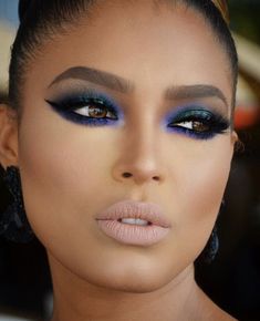 Power Eyes, Micro Braids, Makeup Style, Makeup Obsession, Kiss Makeup, Makeup For Black Women, Makeup Fashion