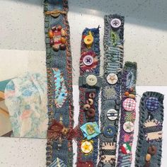 Fabric Bracelets Diy, Denim Bracelet, Fabric Cuff Bracelet, Snap Bracelets, Denim Jewelry, Jeans Fabric, Fabric Bracelets, Fabric Cuff, Denim Diy