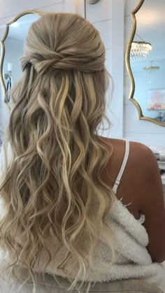 Bridesmaid Hair Inspo, Half Up Half Down Hair Prom, Ball Hairstyles