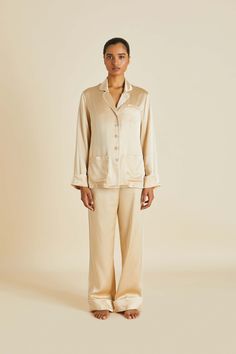 For those who like their martinis dry and their pyjamas quietly elegant, there’s nothing better than our stalwart Coco pyjama set. Crafted from sublime light caramel 19-momme silk, she’s the epitome of understated chic. \n\n Material: 100% silk Material Weight: 19 momme Material Weave: silk satin Colour: caramel Product Code: CT0058