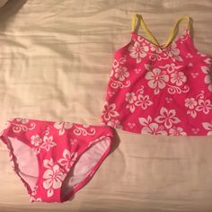 Brand New With Tags Crop Tankini, 2000s Clothing, Tankini With Shorts, Tropical Girl, Bathing Suit Shorts, Pink Swimwear, Tropical Bikinis, Pink Tropical, Tropical Flower